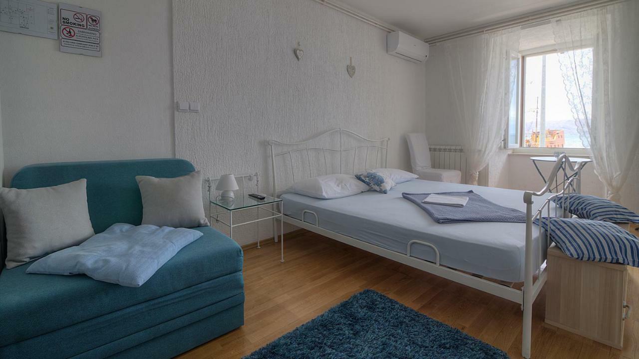 Apartments & Rooms Josephine Senj  Luaran gambar